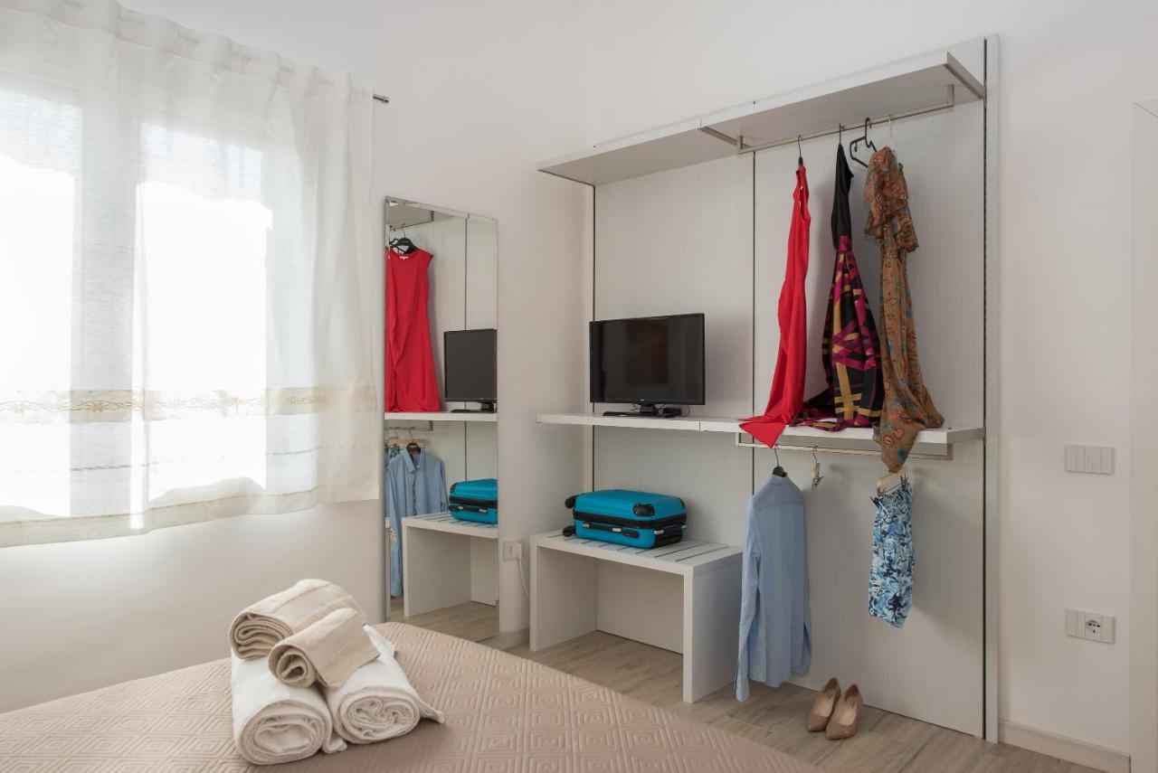 Apartamento Loft Lungomare Vista Mare E Monti Àrbatax Exterior foto