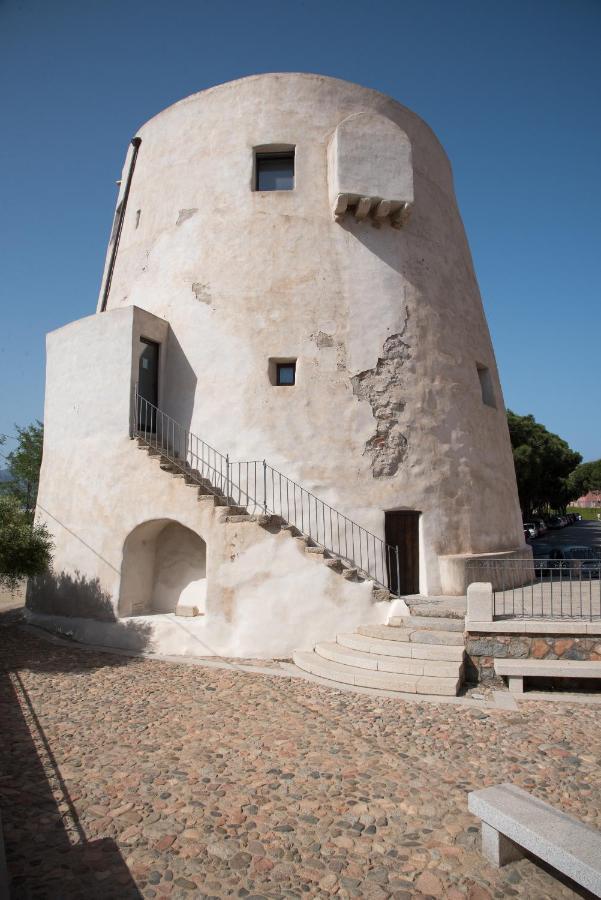 Apartamento Loft Lungomare Vista Mare E Monti Àrbatax Exterior foto