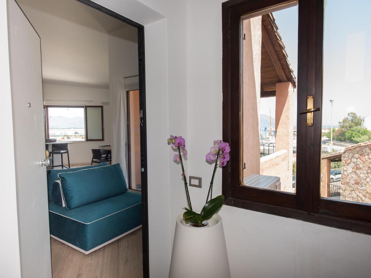 Apartamento Loft Lungomare Vista Mare E Monti Àrbatax Exterior foto